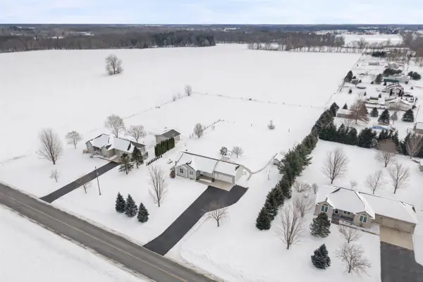 2919 W Kalamo, Charlotte, MI 48813