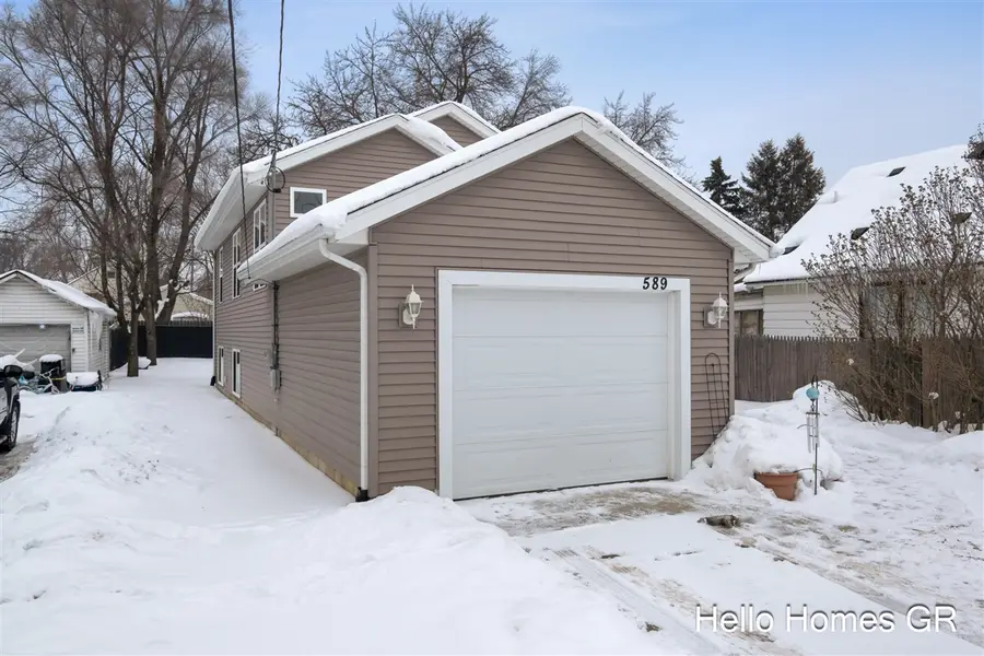 589 34th, Wyoming, MI 49509 - #3