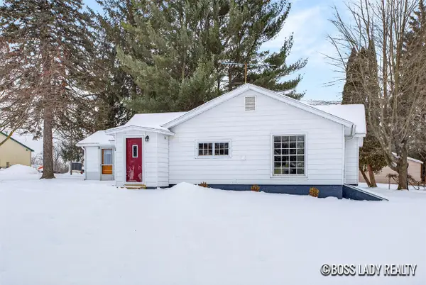 204 S Grove, Stanton, MI 48888