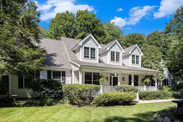 8021 N Yorkville, Richland, MI 49083