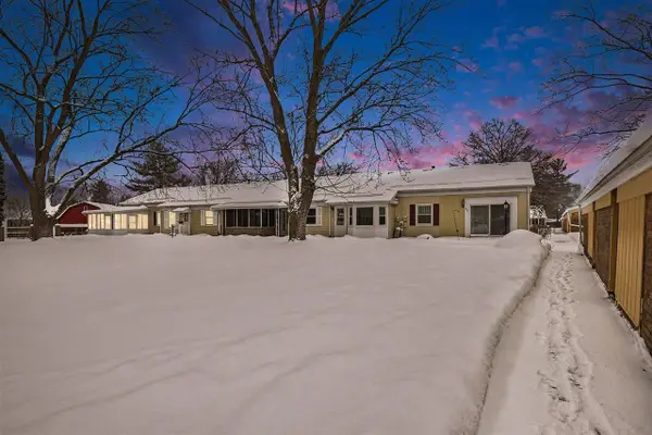 636 Village, Jenison, MI 49428