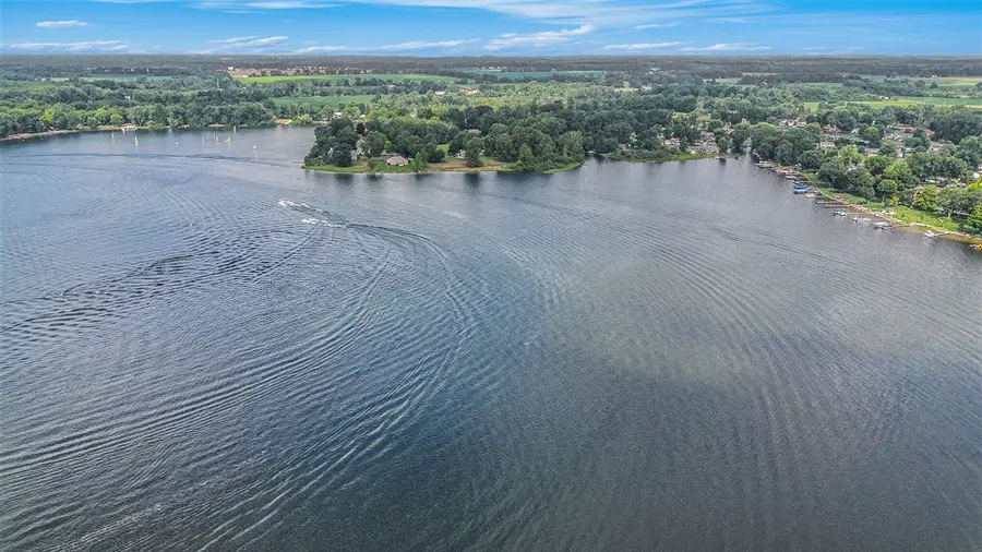 V/L W Edgar Bergen, Decatur, MI 49045 - #2