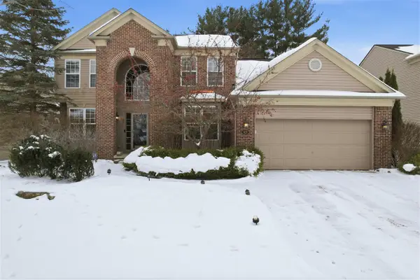 929 River Rock, Holly, MI 48442