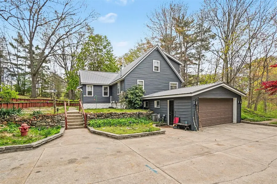 1335 Crestbrook, Norton Shores, MI 49444 - #2