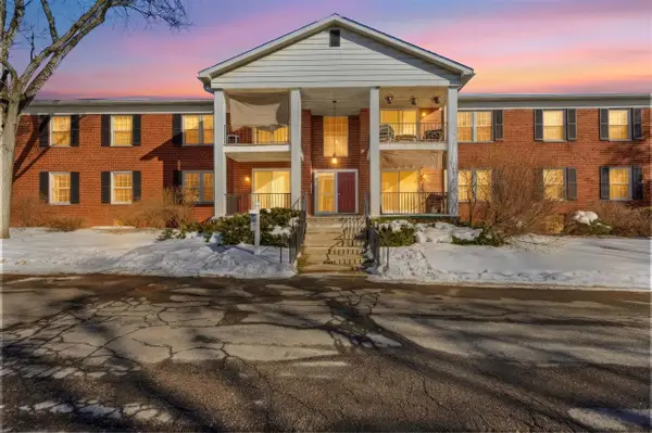 27636 E Echo #136, Farmington Hills, MI 48334