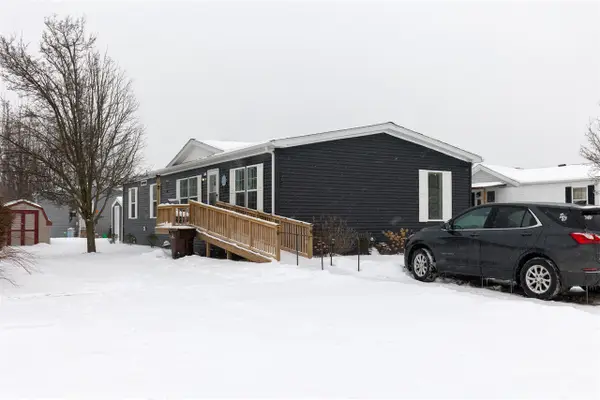 532 Harwood, Eaton Rapids, MI 48827