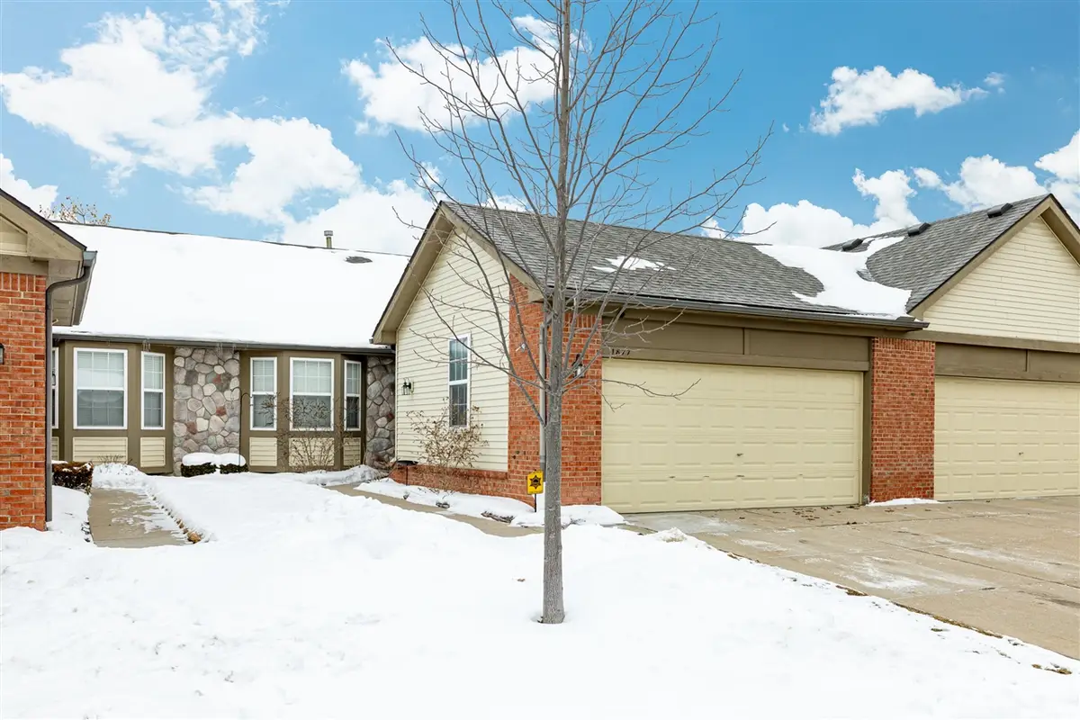 1877 N Kenwyck, Ypsilanti, MI 48198 - #1