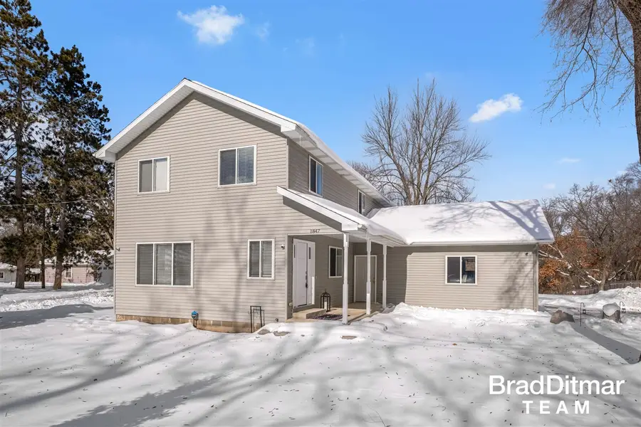 1847 Aberdeen, Grand Rapids, MI 49505 - #2