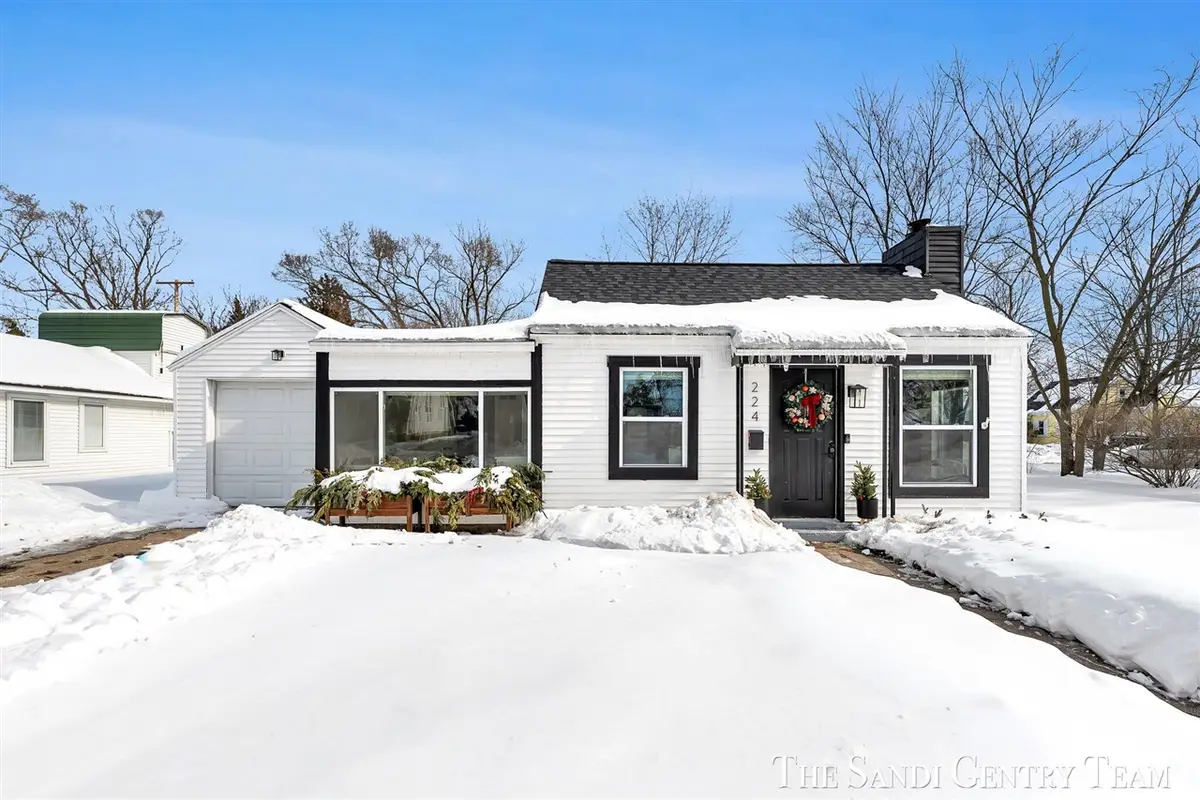 224 S Griffin, Grand Haven, MI 49417 - Image #1
