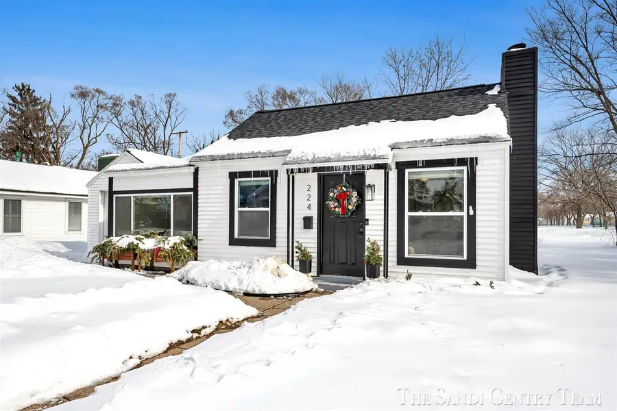 224 S Griffin, Grand Haven, MI 49417 - Image #2