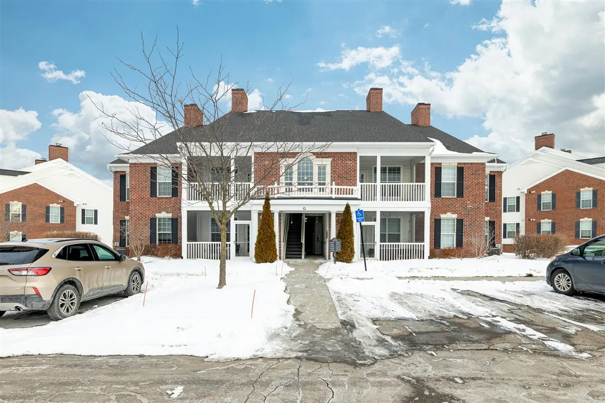 1062 W Summerfield Glen #70, Ann Arbor, MI 48103 - #1