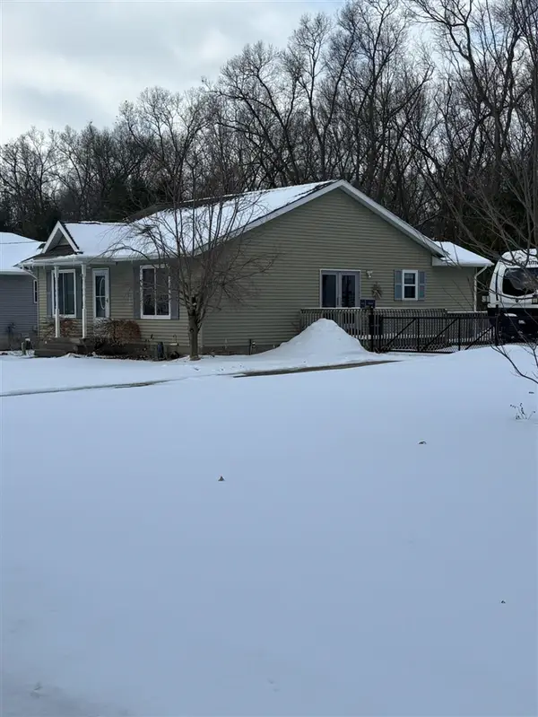 696 W Madison, Twin Lake, MI 49457