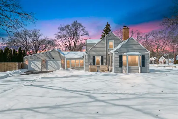 2030 Paddington, Kalamazoo, MI 49001