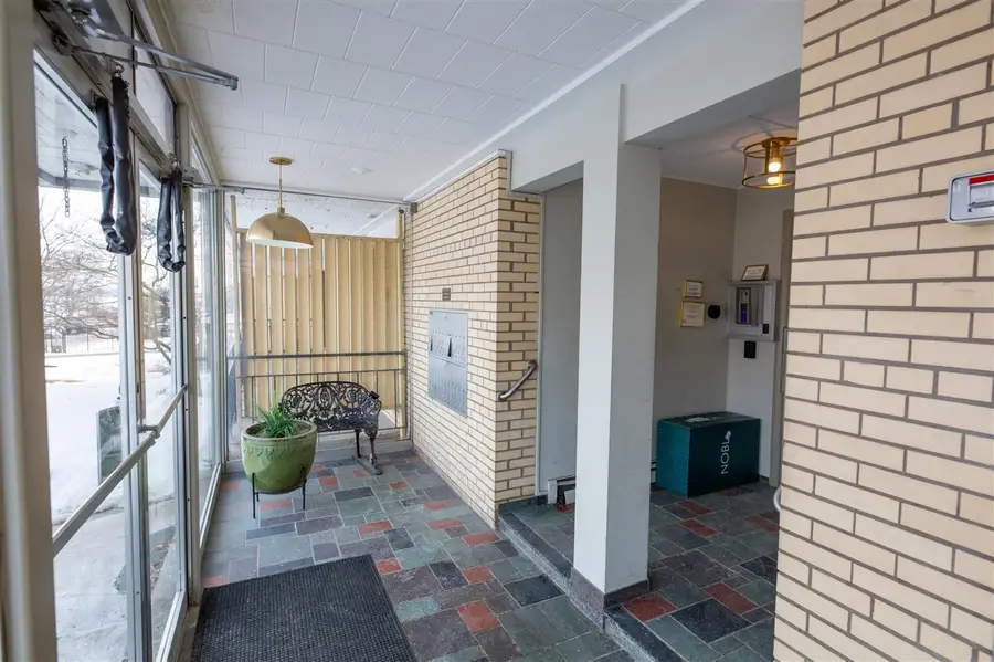8300 E Jefferson #104, Detroit, MI 48214 - #2