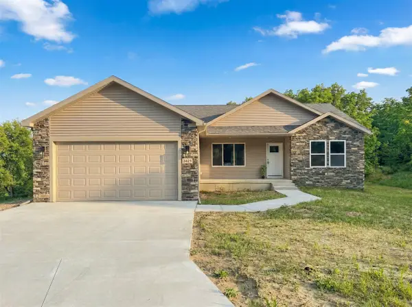 2514 Clinton, Jackson, MI 49201