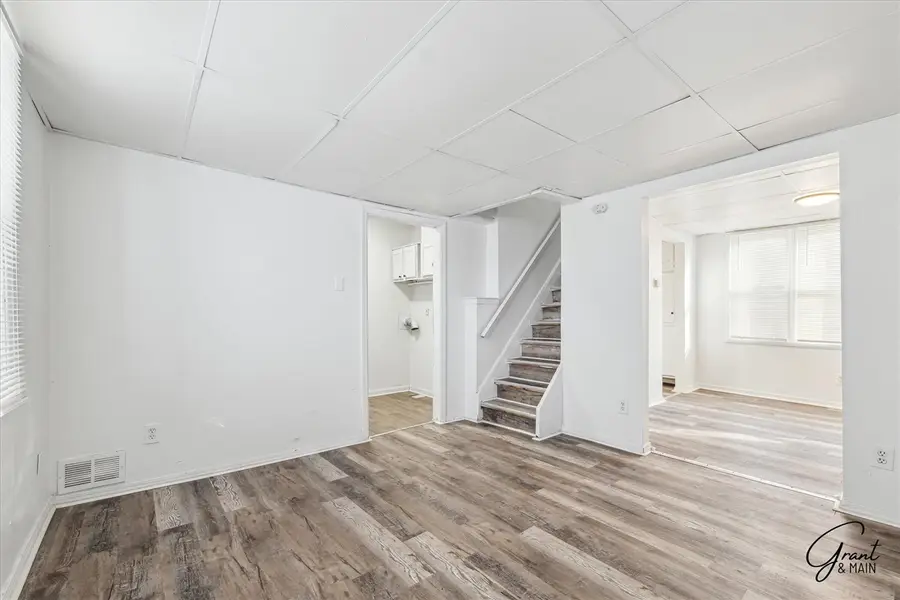 2615 Emmons, Warren, MI 48091 - #2