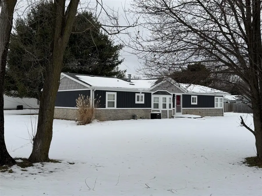 580 S Snyder, Marcellus, MI 49067 - #3