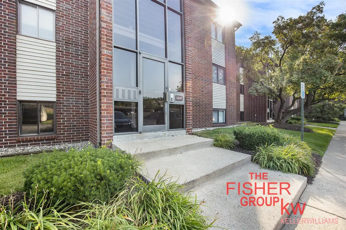 3344 Devonwood Hills Ne #A, Grand Rapids, MI 49525 - #1