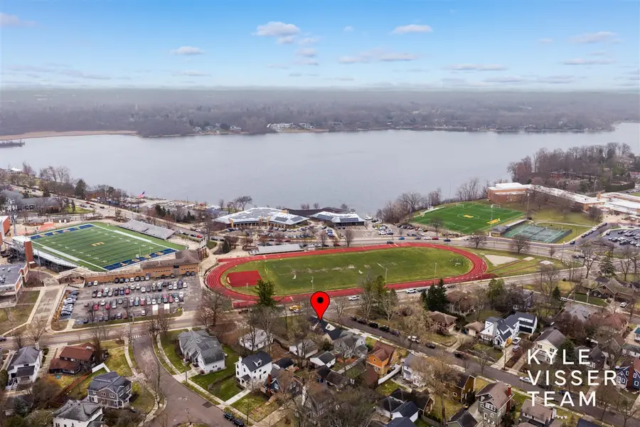 849 Maxwell, Grand Rapids, MI 49506 - #2