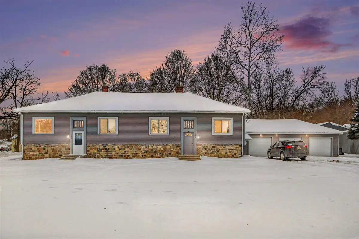 201 N Chestnut, Augusta, MI 49012 - #1