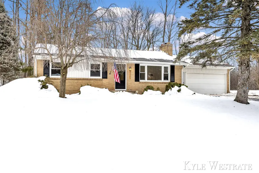 3349 Chevy Chase, Grand Rapids, MI 49546 - #2