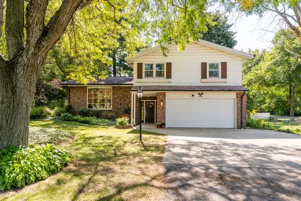 6582 Ryno, Coloma, MI 49038