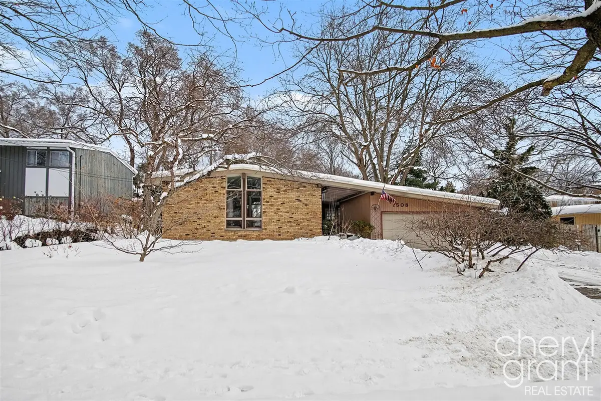 1508 Pinecrest, Grand Rapids, MI 49506 - #1