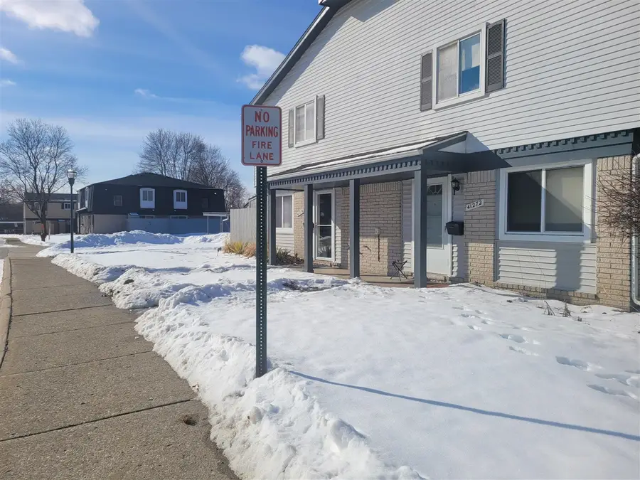 41276 N Woodbury Green, Belleville, MI 48111 - #3