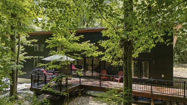 14823 N Main, Buchanan, MI 49107