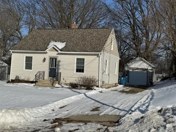 309 E Oak Grove, Parchment, MI 49004