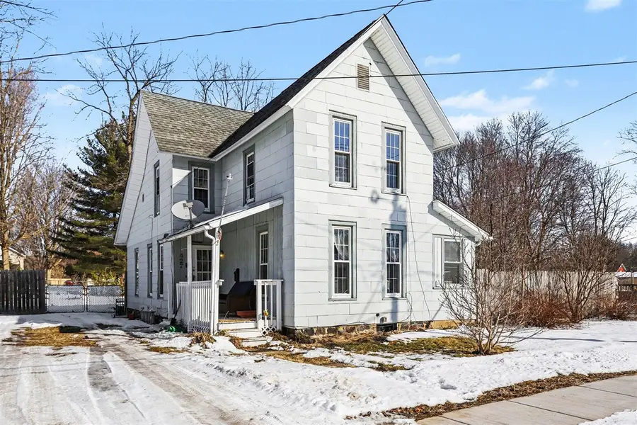 427 E Division, Vicksburg, MI 49097 - #3