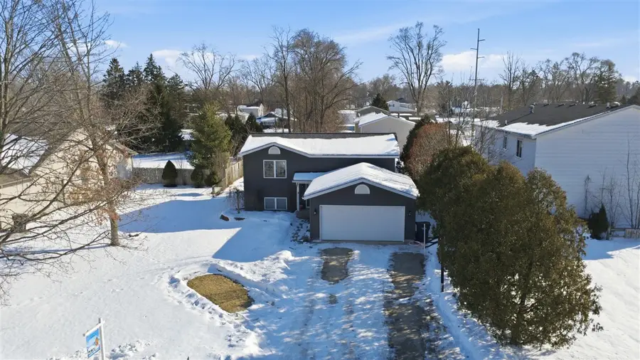 130 S 7th, Cedar Springs, MI 49319 - #3