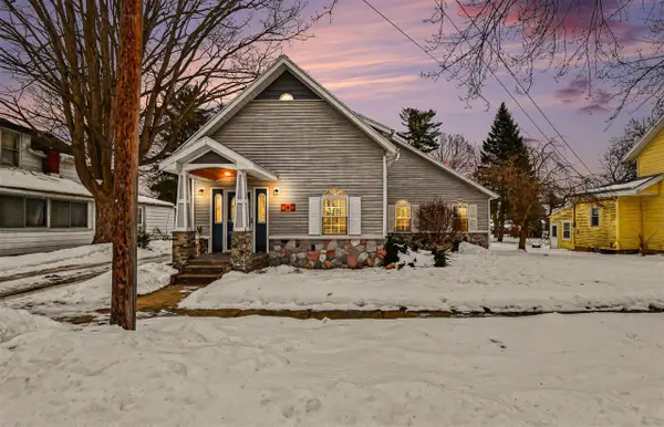 224 Pleasant, Caledonia, MI 49316