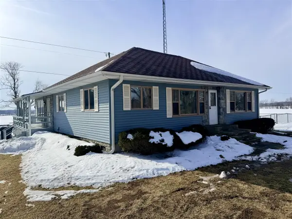 49145 92nd, Decatur, MI 49045