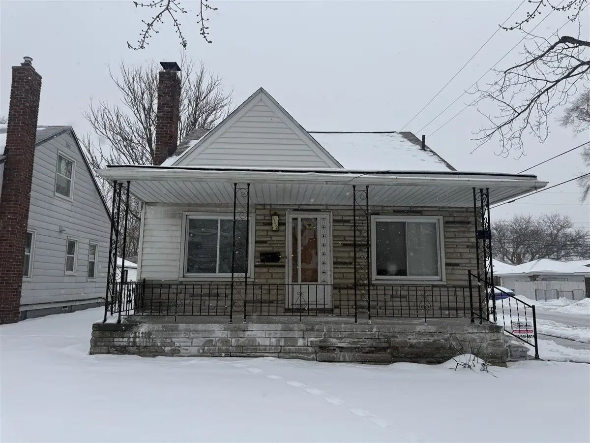21004 Syracuse, Warren, MI 48091 - #1