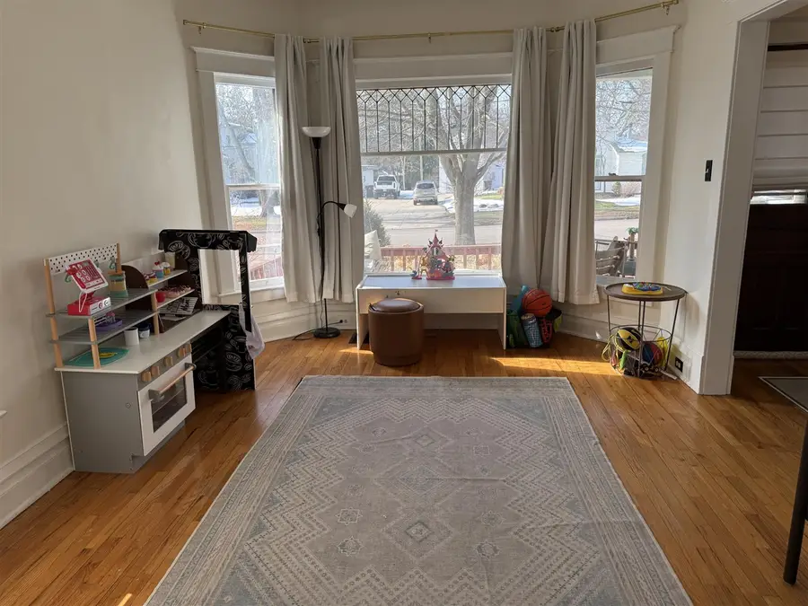 210 N Kalamazoo, Marshall, MI 49068 - #2