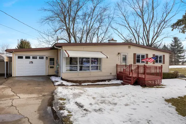 425 S Division, Carson City, MI 48811