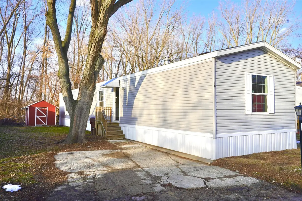 411 S Grover #Lot 19, Alma, MI 48801 - #1
