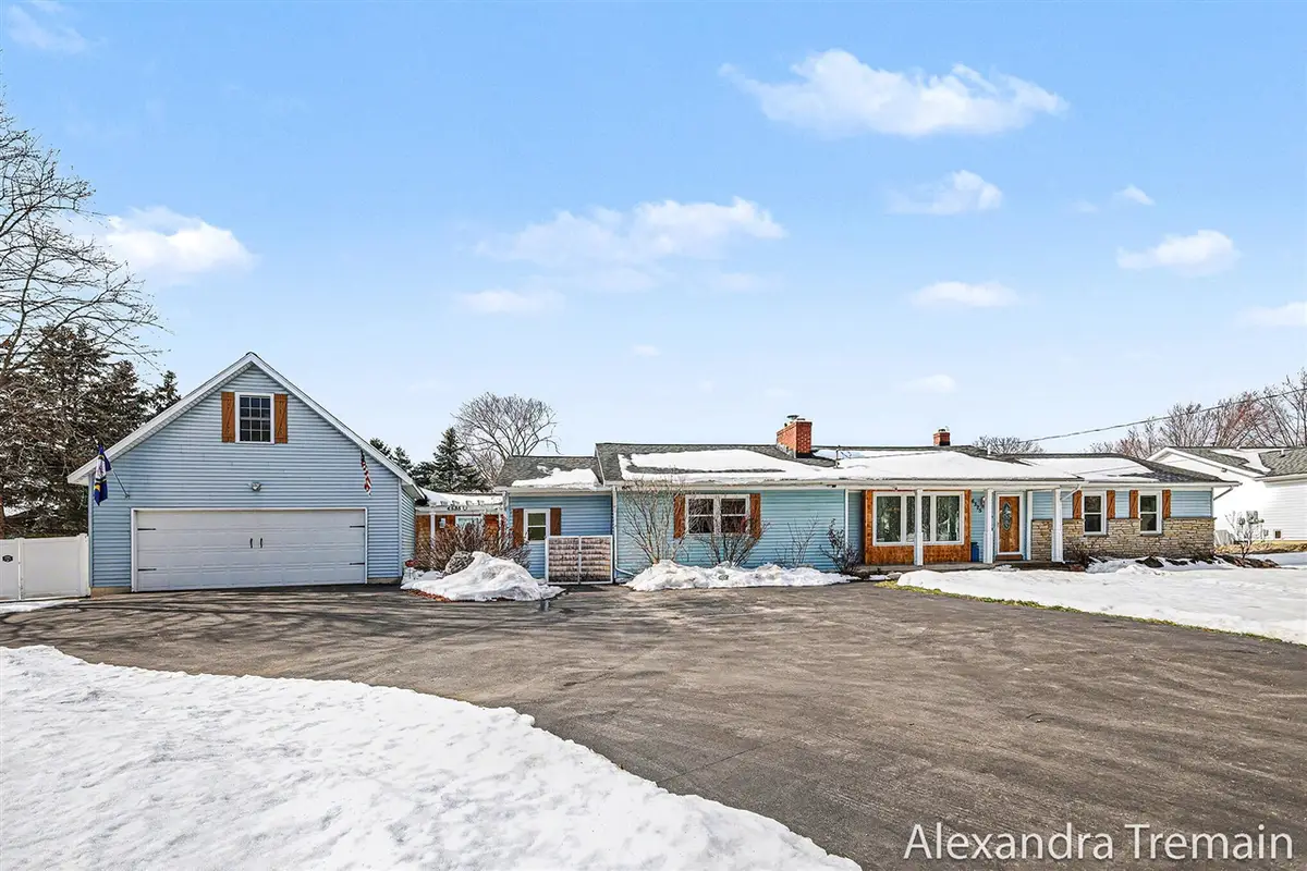 6325 8th, Grandville, MI 49418 - #1