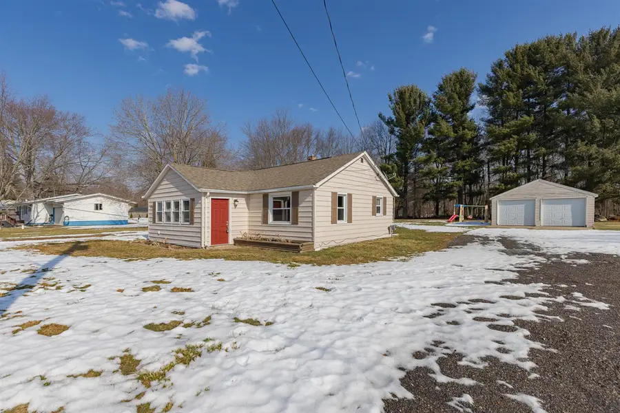 125 Edgewater, Michigan Center, MI 49254 - #3