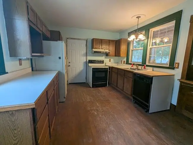 1205 E Ganson, Jackson, MI 49201 - #2