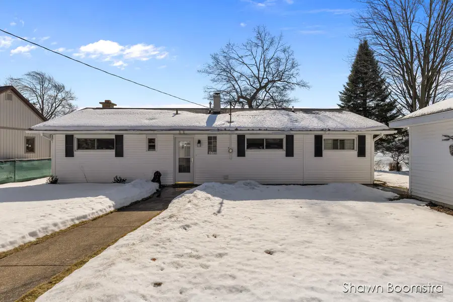 2791 Lakeshore, Twin Lake, MI 49457 - #2