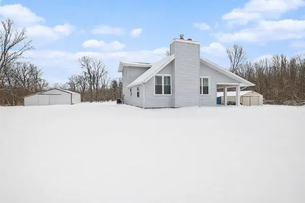 63091 Calvin Center, Cassopolis, MI 49031