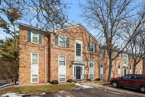 723 Whitcomb #B, Kalamazoo, MI 49008