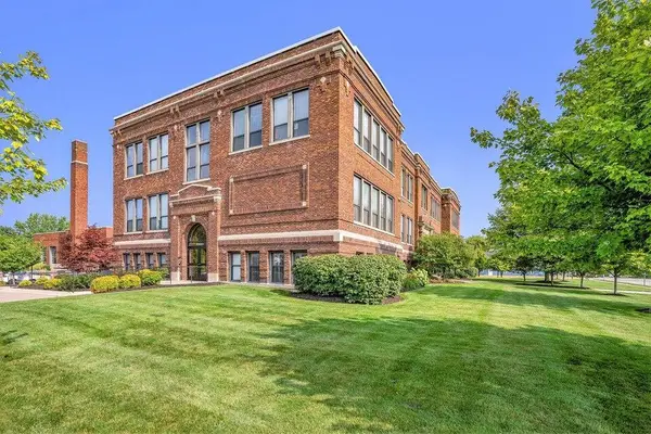 460 Broadway #308, South Haven, MI 49090