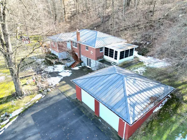 14330 Carter Lake, Jones, MI 49061