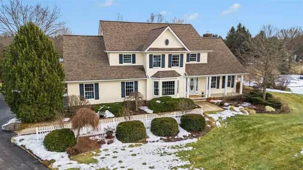 3701 E Garden, Saline, MI 48176