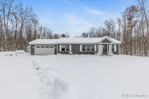 1072 N Bingham, White Cloud, MI 49349