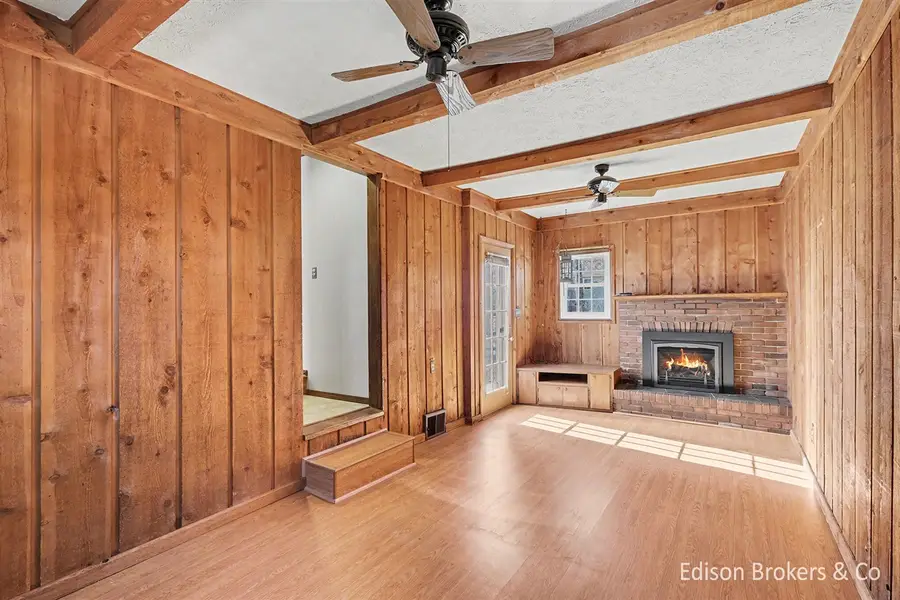 4732 Foxcroft, Comstock Park, MI 49321 - #2