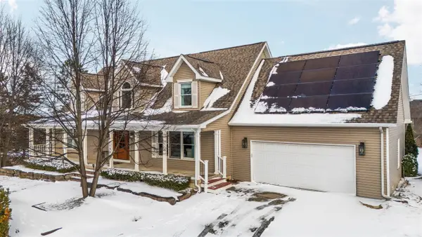 4490 N Squirrel, Auburn Hills, MI 48326